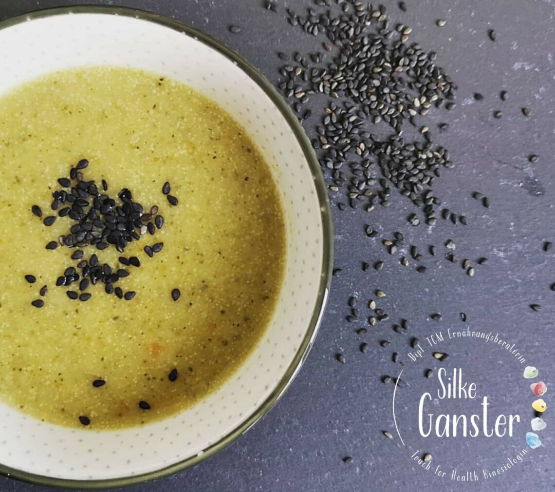 TCM Suppe zum Frühstück warmes Frühstück Traditionelle chinesische Medizin Ernährungsberatung